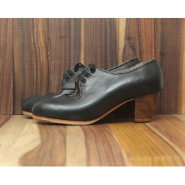 Carmen 34 AA Leather Negro Cubano 5 Visto (Filis Beige)