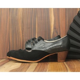 Carmela 40 AA Suede Negro Cubano 5 Visto Atrás Coco Negro